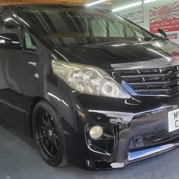 Toyota Alphard 2.4 black automatic 8 seater sunroofs fresh japanese import 2010