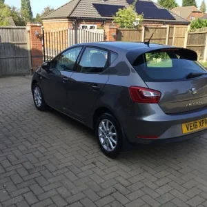 Seat Ibiza 5-door hatchback 2016 manual - Image 4