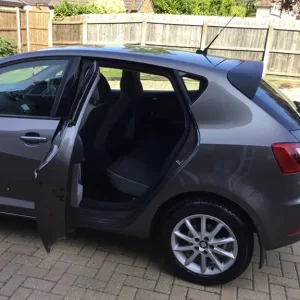 Seat Ibiza 5-door hatchback 2016 manual - Image 8