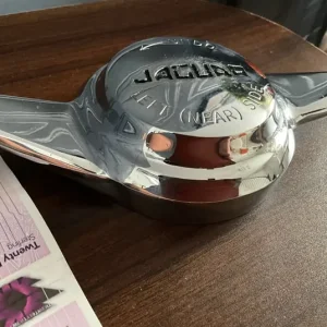 Jaguar wire wheel spinner - Image 2