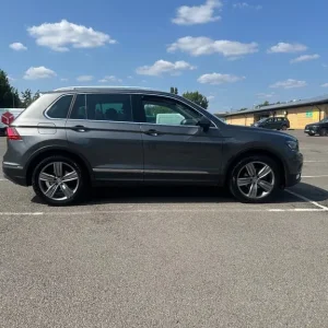 Volkswagen Tiguán 2017, Diesel, 5-door - Image 4