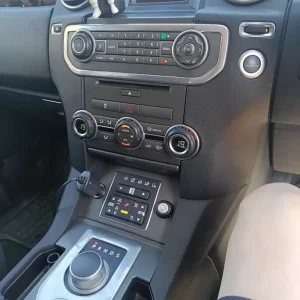 Land Rover Discovery 4 Panel Van 2012 Automatic 2993cc - Image 3