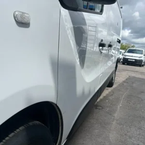 2021 Renault Trafic LL30 ENERGY dCi 120 Business Van PANEL VAN Diesel Manual - Image 2
