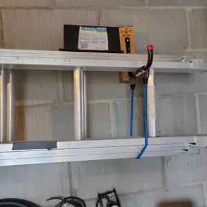 Triple tier aluminium ladder - Image 3