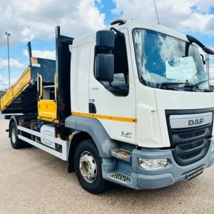 2018 (68) DAF LF 230 15 TON SPLIT DROPSIDE TIPPER, CHUTES, SWINGLIFT