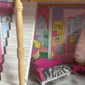 Large Dolls House - Image 8