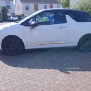 Citroen DS3 Hatchback 2012 Manual 3-door - Image 3