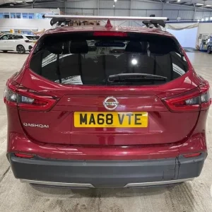2018 Nissan Qashqai 1.2 DiG-T N-Connecta 5-door with Panoramic Roof, Nav, 360 Camera, ULEZ Compliant - Image 7