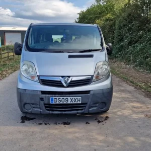 2009 Vauxhall Vivaro Minibus – 9 Seats, 1.9 Diesel, Needs Clutch Fix - Image 3