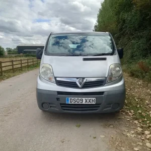 2009 Vauxhall Vivaro Minibus – 9 Seats, 1.9 Diesel, Needs Clutch Fix - Image 4