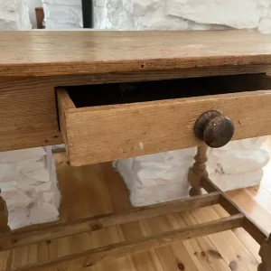 Pine Table - Image 2
