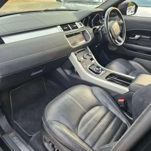 2017 Land Rover Range Rover Evoque TD4 HSE Dynamic Luxury 4WD Estate - Image 5