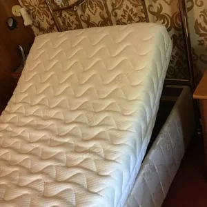 Electric adjustable bed and riser - Image 3
