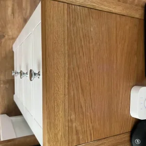 tall oak chest of drawers - Image 3