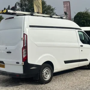 2020 Ford Transit Custom 2.0 EcoBlue Diesel Manual 5-door Panel Van - Image 5