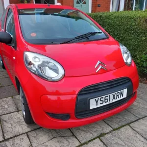 Red Citroen C1 good condition - Image 2