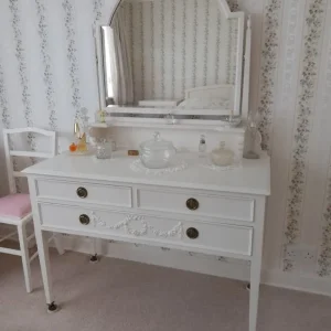 Antique white dressing table with drawers and bevelled mirror