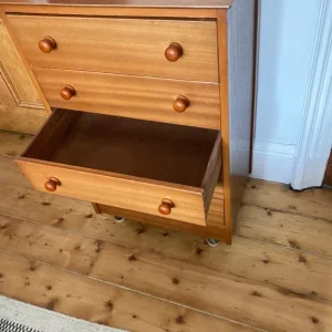 Chest of Drawers - Image 4