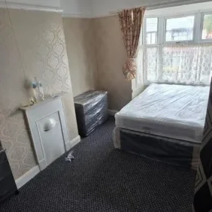 4 Double Rooms in Aston – Females Preferred – UC/DSS Only - Image 3