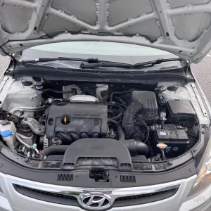 Hyundai I30 Hatchback 2010 Manual 1.4L 5-door - Image 7