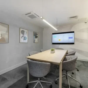 8-bed apartment with en-suite bedroom, study space, and gym in Halesworth, East Suffolk - Image 5