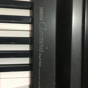Clavinova CLP 50 electric piano - Image 6