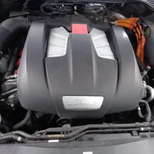 2015 Porsche Cayenne S E-HYBRID TIPTRONIC Estate - Image 8