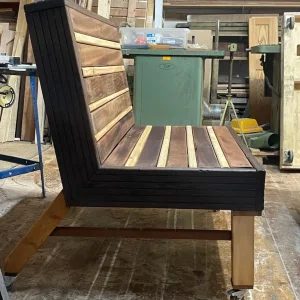 Sun Lounger Bench on Wheels made from hardwood pallet - Image 2