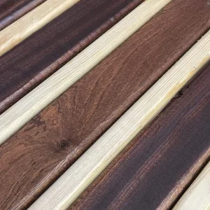 Sun Lounger Bench on Wheels made from hardwood pallet - Image 3