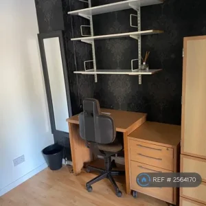1 bedroom in Fountains Close, Shoreham-by-Sea, Adur