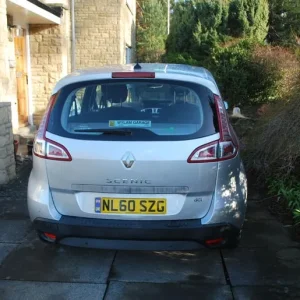 Renault Scenic 1.5 Diesel MPV 2010 Manual 5-door with detachable towbar - Image 7