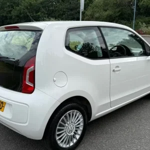 2012 Volkswagen Up Automatic 1.0 LTR - Image 4