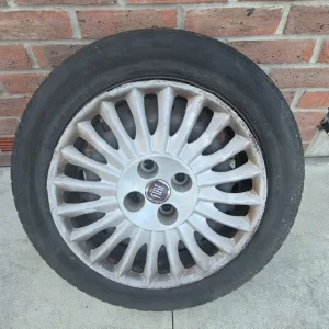 FIAT PUNTO 15" STEEL WHEELS WITH TYRE - Image 7