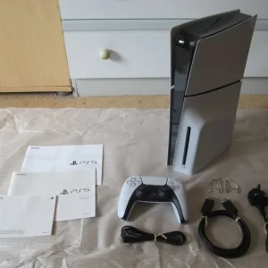 Sony PlayStation 5 1TB Slim with Disc Drive, Boxed and Almost New - Image 2