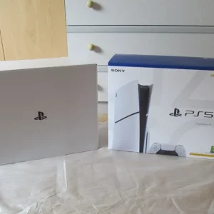 Sony PlayStation 5 1TB Slim with Disc Drive, Boxed and Almost New