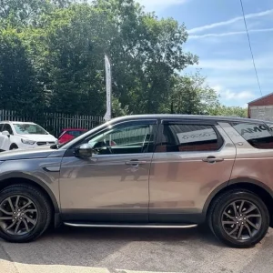 2017 Land Rover Discovery Sport 2.0 TD4 Pure Edition 4WD - Image 8