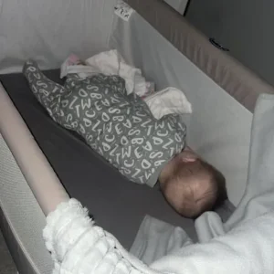 Beside me cot - Image 2