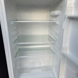 Undercounter fridge like new fully working - Image 2
