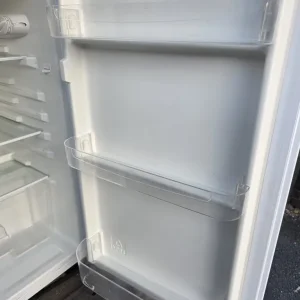 Undercounter fridge like new fully working - Image 3