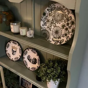 Hand painted Welsh Dresser - Image 2