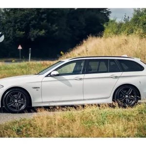 2016 BMW 5 Series 520d M Sport Estate Diesel Automatic - Image 2