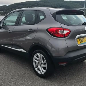 2017 Renault Captur 1.5 dCi Energy Dynamique Nav SUV - Image 5