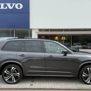 2024 Volvo XC90 2.0h T8 Plug-in Hybrid SUV - Image 2