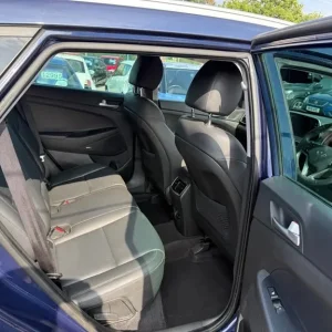 2019 Hyundai Tucson CRDi Premium Estate Diesel Manual - Image 8