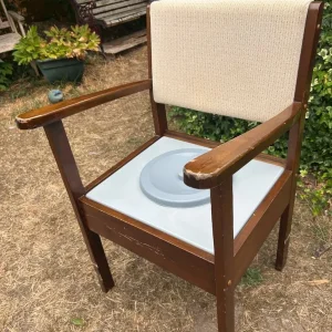 Armchair commode - Image 3