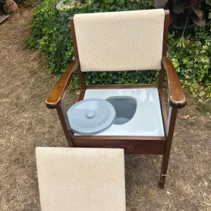 Armchair commode - Image 5