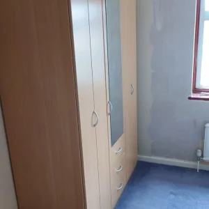 3 door wardrobe - Image 3