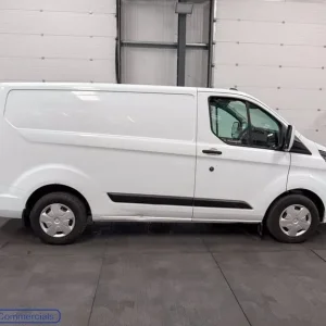 2020 Ford Transit Custom 2.0 EcoBlue Trend Panel Van - Image 2