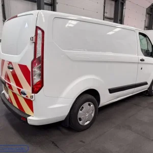 2020 Ford Transit Custom 2.0 EcoBlue Trend Panel Van - Image 5