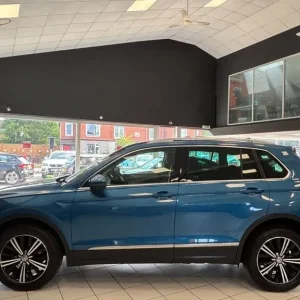 2016 Volkswagen Tiguan 2.0 TDI BlueMotion Tech SE SUV - Image 8